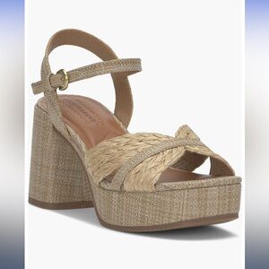 Lucky Brand Natural Woven Platform Sandals